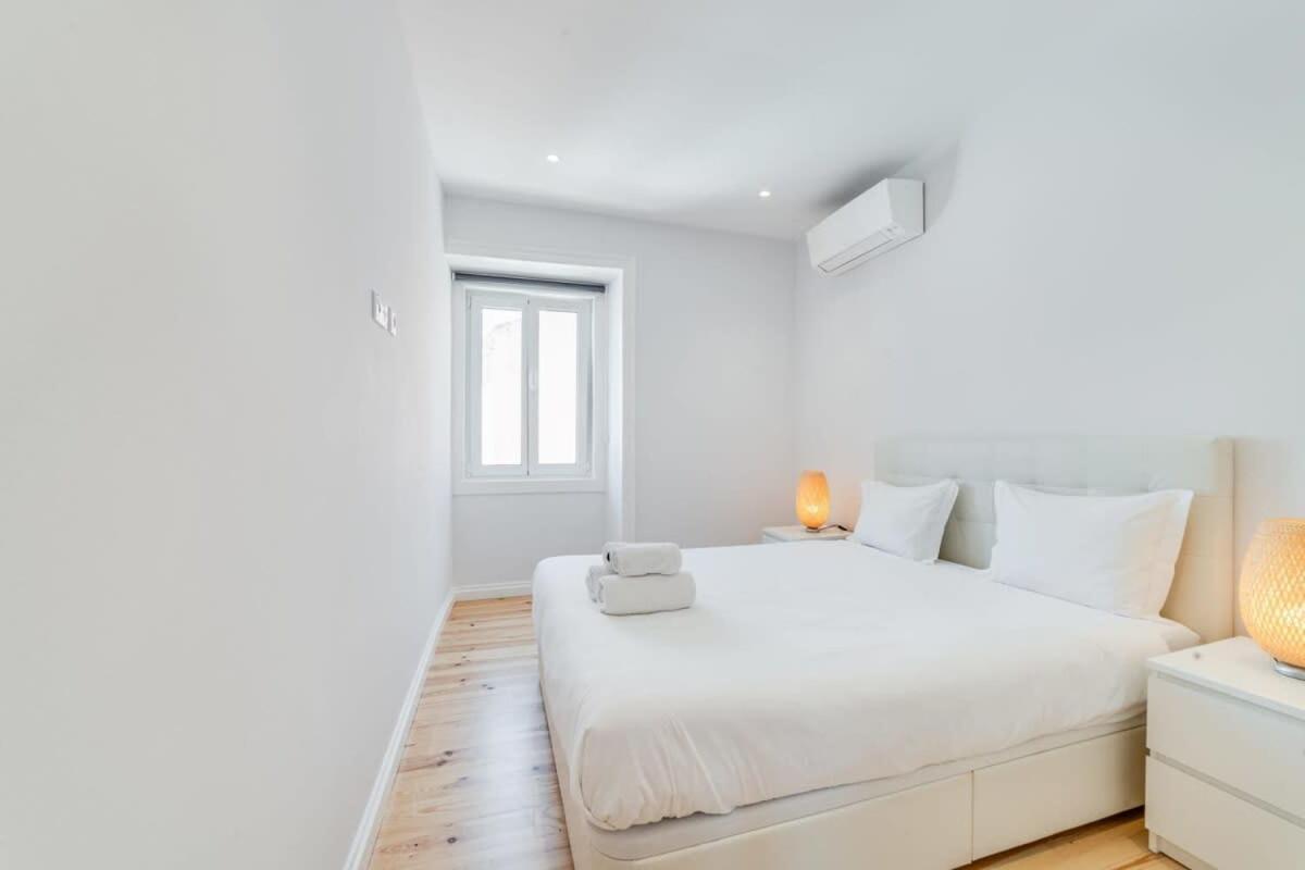 Cozy Coastal Getaway 3Br Apartment In Estoril Exterior foto